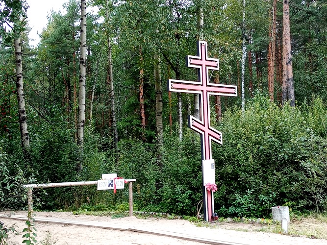 У входа в Ковалёвский лес У входа в Ковалёвский лес